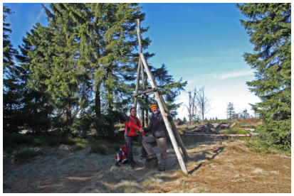 Das Holzdreibein markiert den hchsen Punkt Thringens